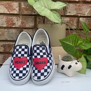 “Heart Share” Vans Family Slip On